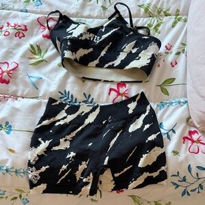 Darc sport set, size small, black and white